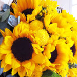 Hermosos girasoles en ramo. - Image 5