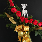 Elegancia Navideña: Brillo y Rosas - Image 2