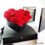 Elegante estuche de rosas rehidratadas. - Image 2